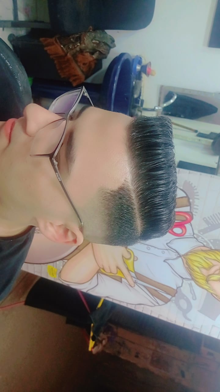 صورة الحلاق