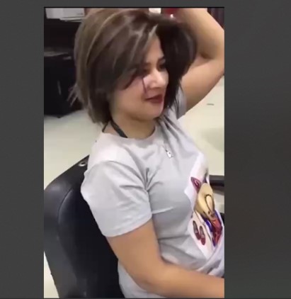 صورة الحلاق