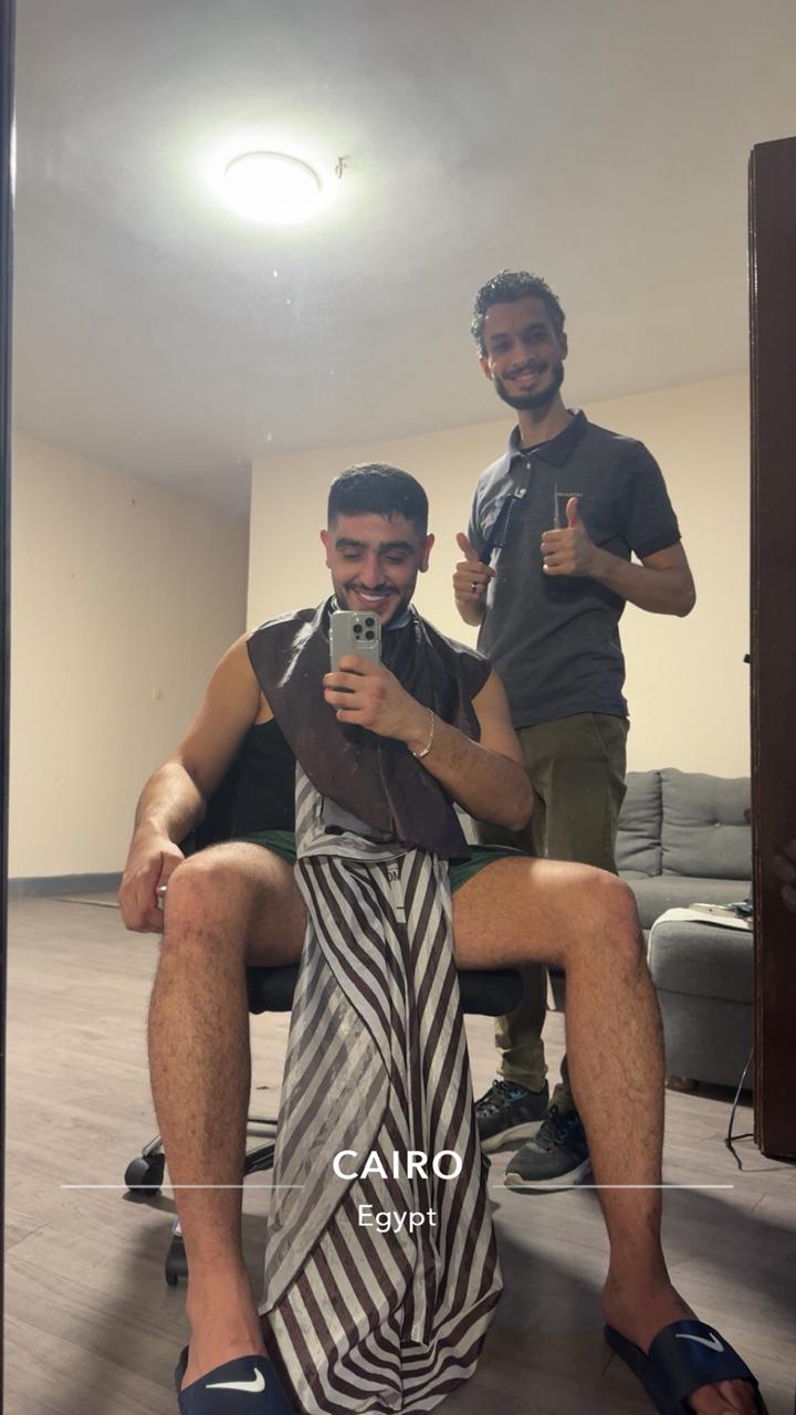 صورة الحلاق