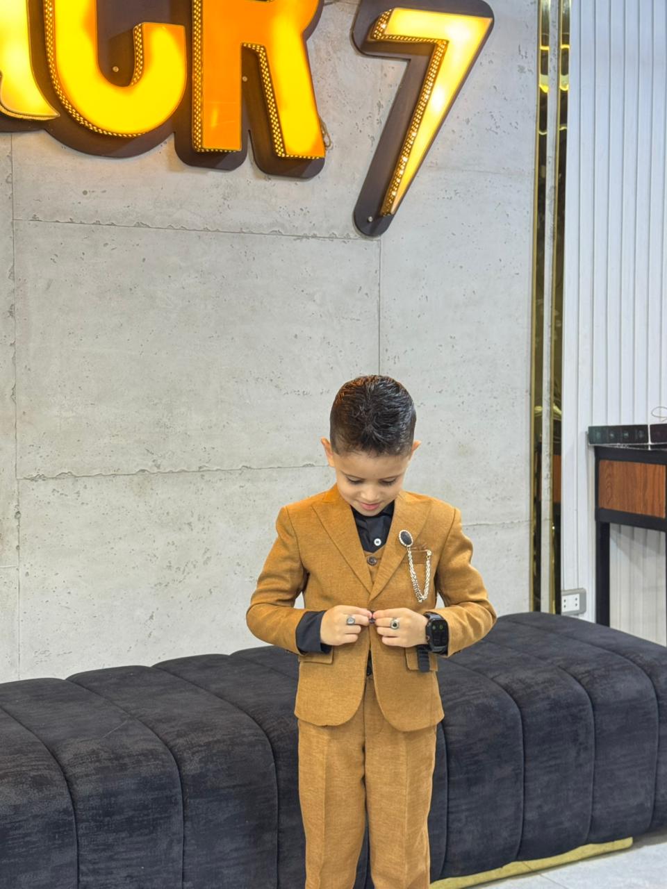 صورة الحلاق